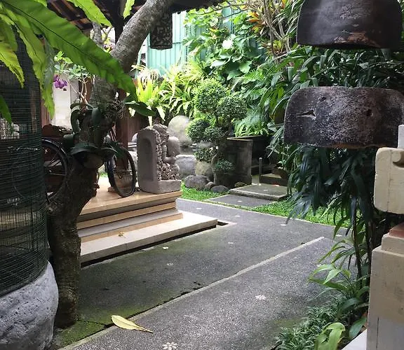 テジャ ホーム ステイ